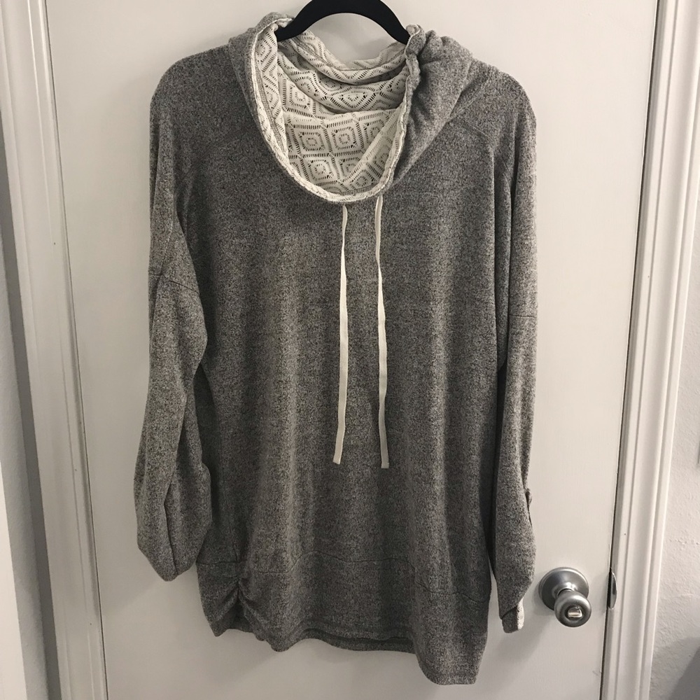 XL Lightweight lace cowl neck sweatshirt